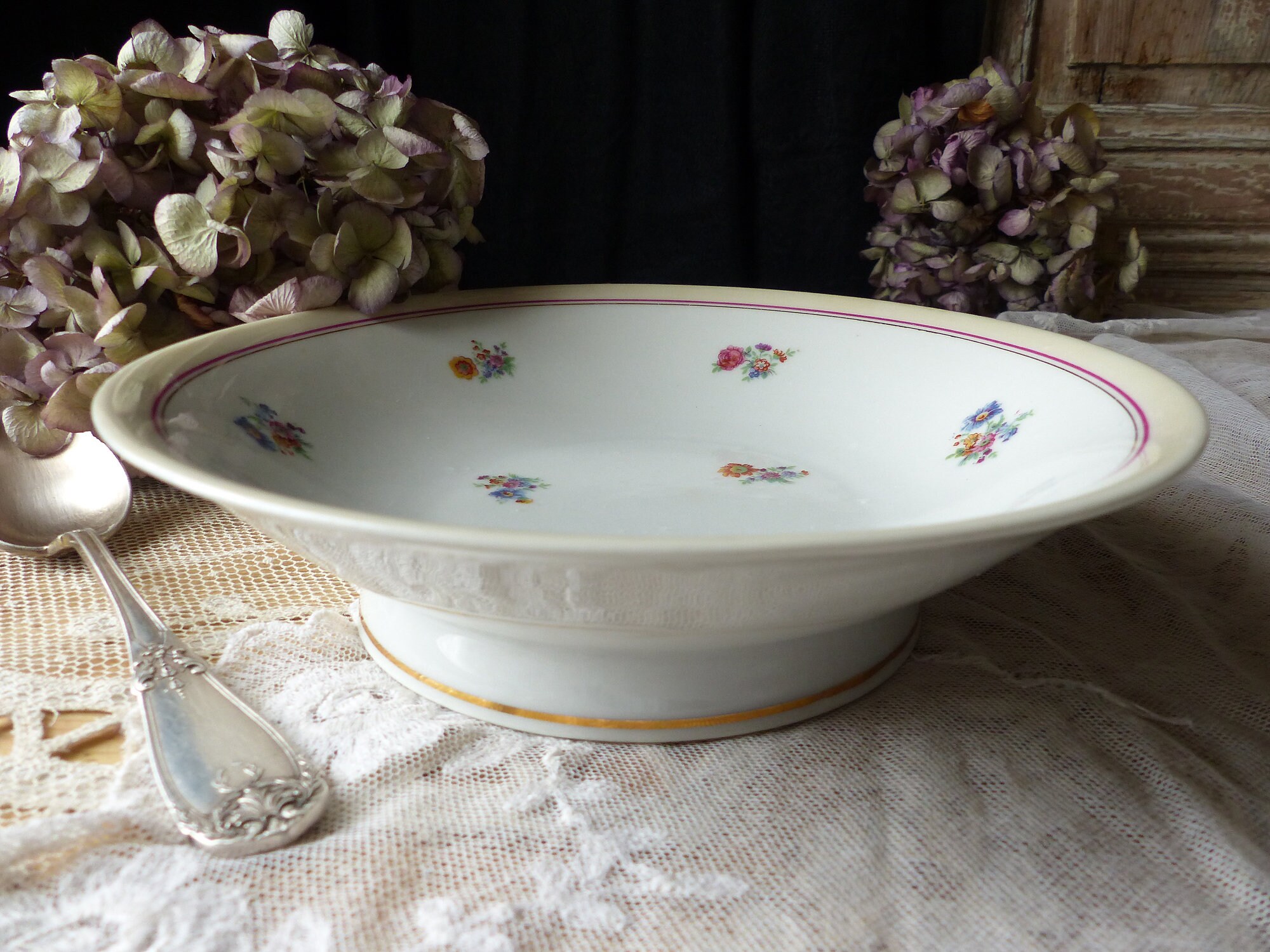 Français Fleurs Minables Vintage Plat Compote Court. Bol de Service à Pieds Peu Profonds en Porcelai