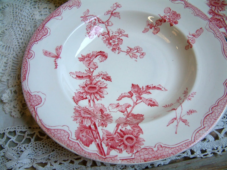 Jeanne d/'Arc living Set of 6 Antique french ironstone red transferware soup plates French transferware Gustavian home french shabby chic