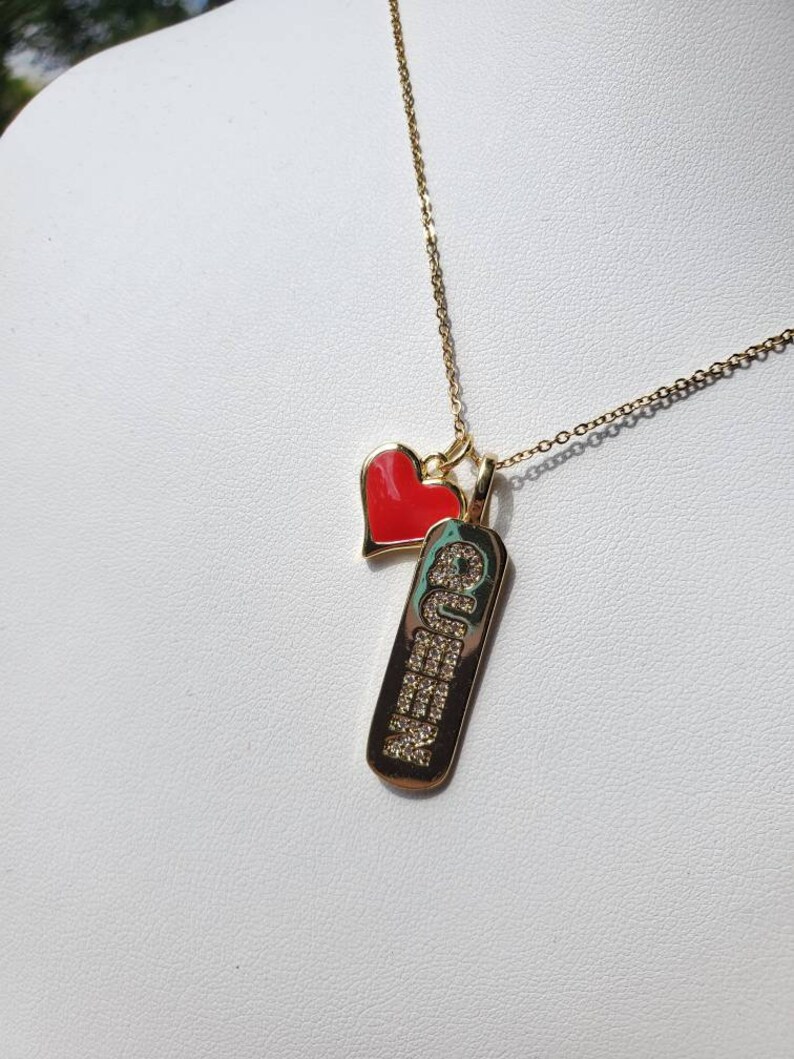 Layering Aesthetic Jewelry Charm Necklace Minimalist Queen Name Plate Necklace Cute Queen Jewelry Queen Word Charm Necklaces Jewelry Valresa Com