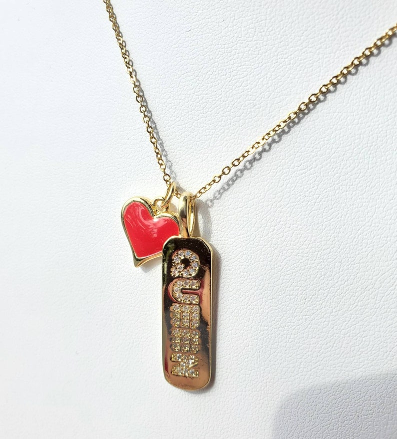 Layering Aesthetic Jewelry Charm Necklace Minimalist Queen Name Plate Necklace Cute Queen Jewelry Queen Word Charm Necklaces Jewelry Valresa Com
