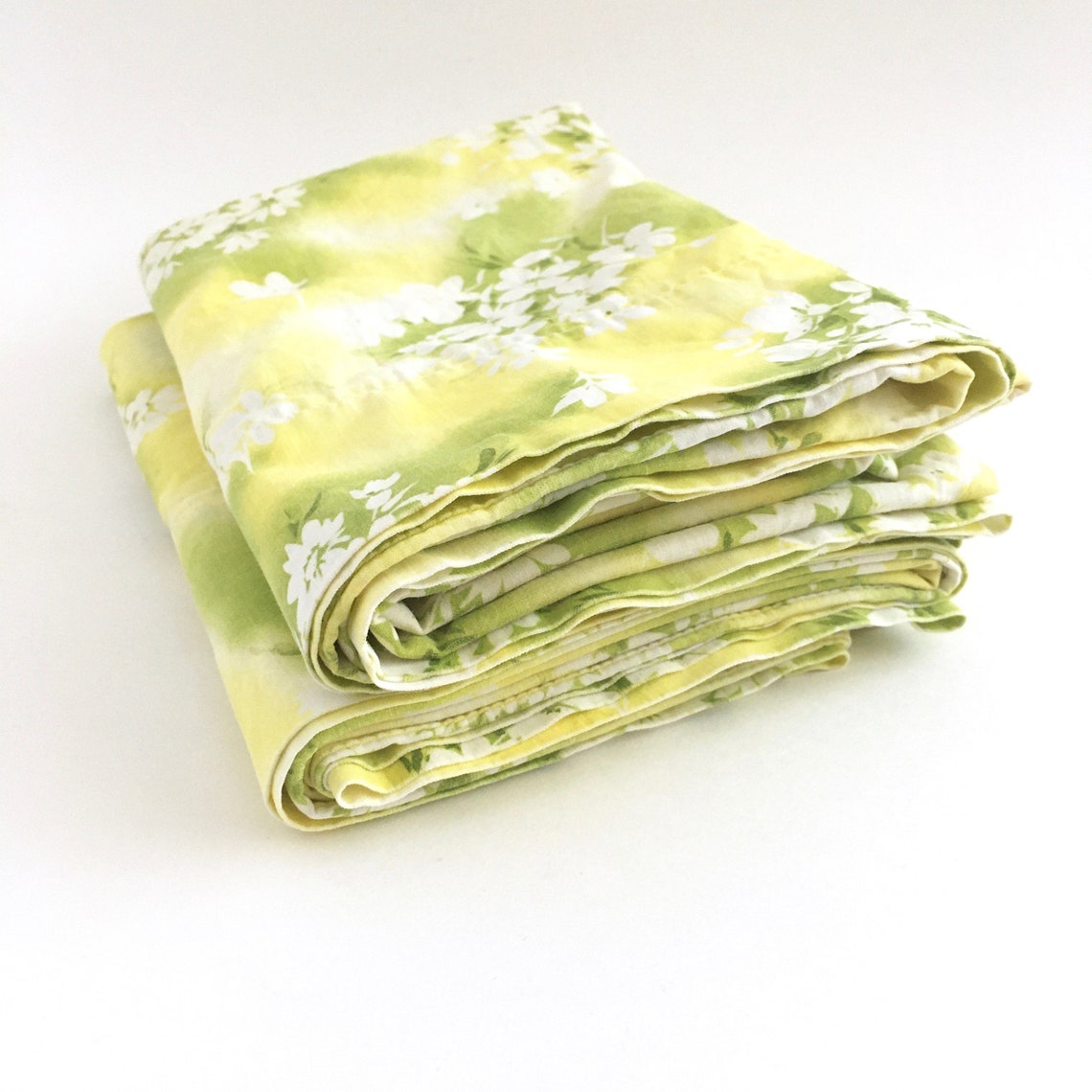 Vintage PILLOWCASES YELLOW FLORAL Cotton Standard Size Etsy