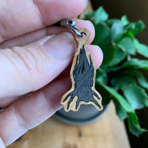 Saga Comic • Rocketship Tree 1.5&quot; Wooden Phone Charm • Keychain • Comic Book Art