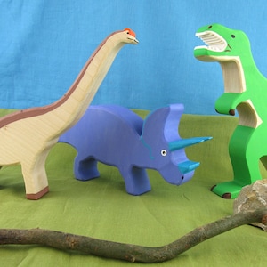 DIY / e-book / patterns / plans for 5 different wooden dinosaurs: T-Rex, Triceratops and Brachiosaurus