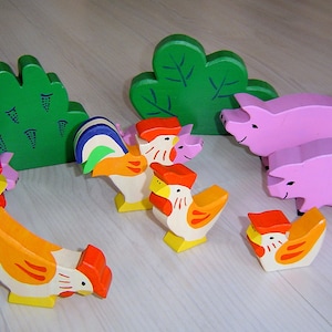 pdf patterns / tutorial for 10 different wooden animals in Waldorf style, DIY - pig, piglet,cock, chicken, bush