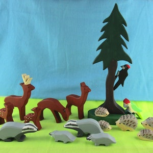 DIY / e-book / patterns / plans for 12 different wooden figures: deer male, doe, fawn, badger, hedgehog, woodpecker, fir tree ...