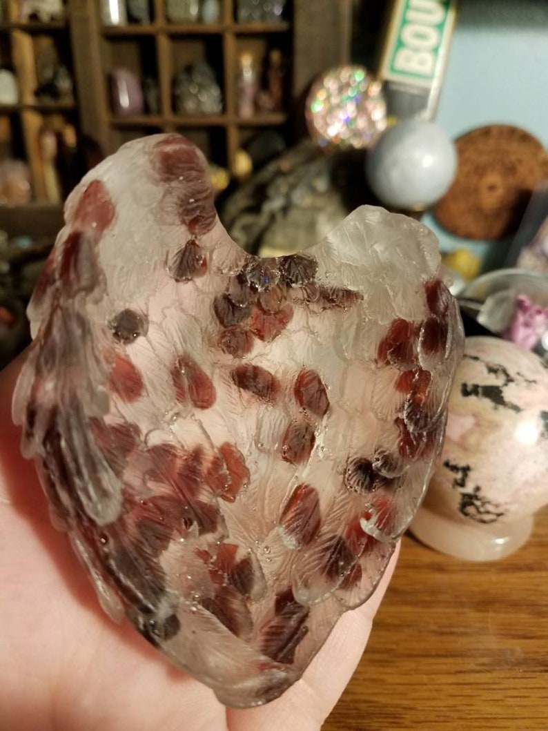 Angel wings dish garnet