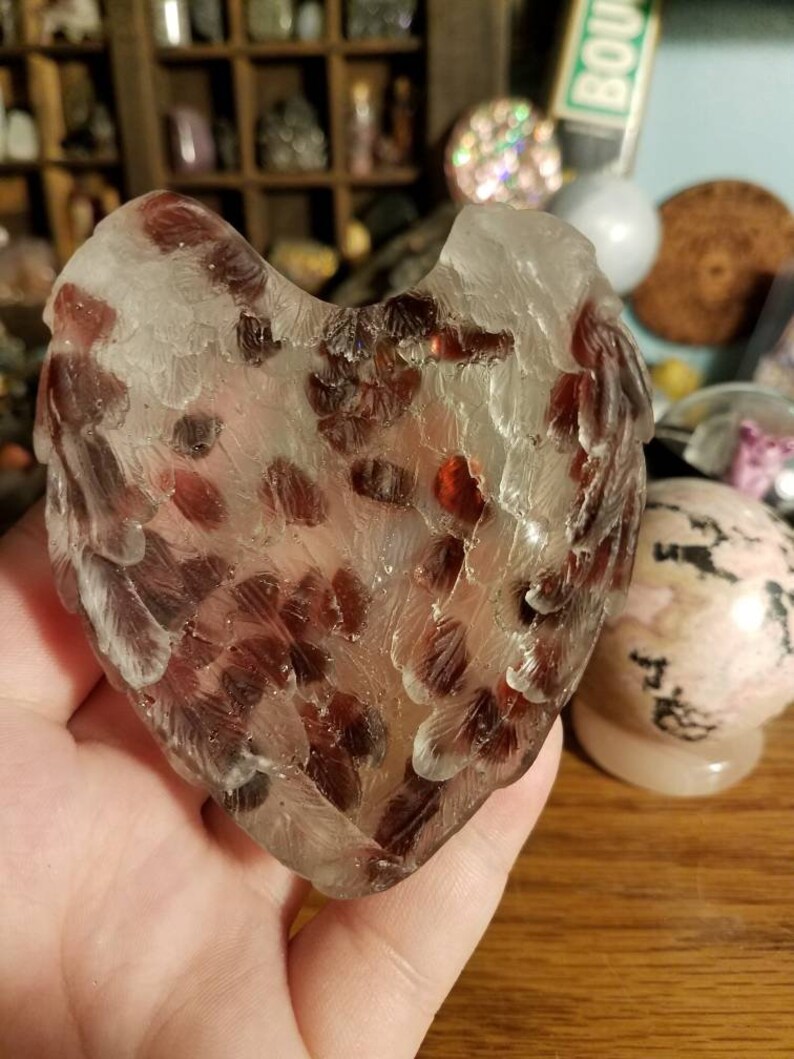 Angel wings dish garnet