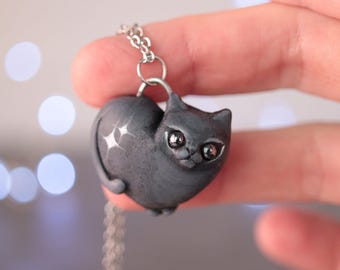 Preorder black heart cat necklace, Handmade clay black cat pendant, Hand sculpted animal jewelry, Cute witchy wearable art