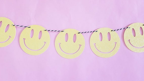 Smiley face garland-happy face banner- smiley face decor- party decor- happy face decor- wall decor- birthday decor- 70s party- retro party Il_570xn