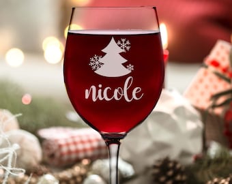 Custom Christmas Wine Glasses for Mom, Personalized Holiday Wine Glass for Dad, Monogrammed Christmas Holiday Rocks Whiskey Glass