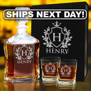 Housewarming Gift, Whiskey Decanter, Personalized Decanter, Groomsmen Gift, Glass Decanter, Personalized Whiskey Decanter, Liquor Decanter