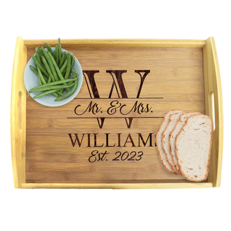 Bandeja de madera para servir, Bandeja personalizada, Bandeja grabada, Plato personalizado, Bandeja de madera, Bandeja a medida, Regalo para inauguración de casa imagen 2