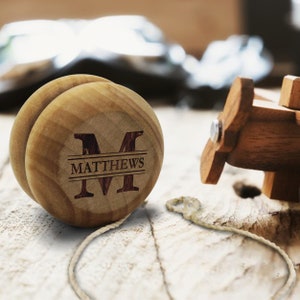 Wooden YoYo, Yo-Yo Toy, Wood Yo Yo, Ringbearer Gift, Party Favor For Kids, Wood Kids Toys, Classic Toy, Personalized YoYo, Yo-Yo, Yo Yo Wood image 2