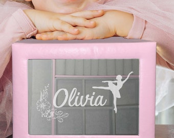 Personalized Kids Jewelry Box, Custom Little Girls Jewelry Box, Engraved Jewelry Box for Girls, Birthday Gift Jewelry Box for Little Girls