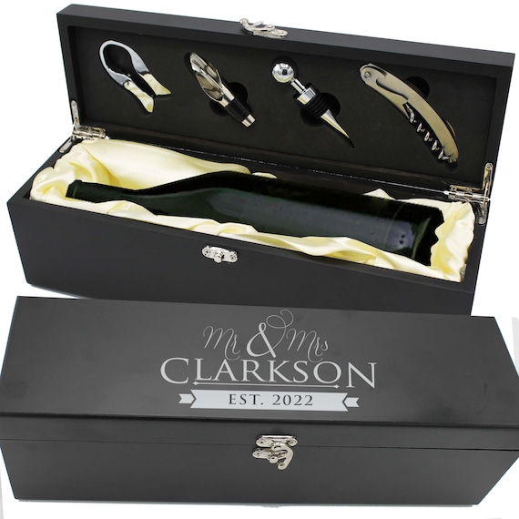 Customize this wonderful wine gift box set!