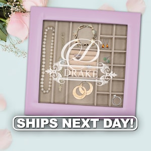 Personalized Mom Birthday Gift, Wife Gift from Husband Daughter, Custom Engraved Birthday Gift for Wife, Jewelry Box for Mom