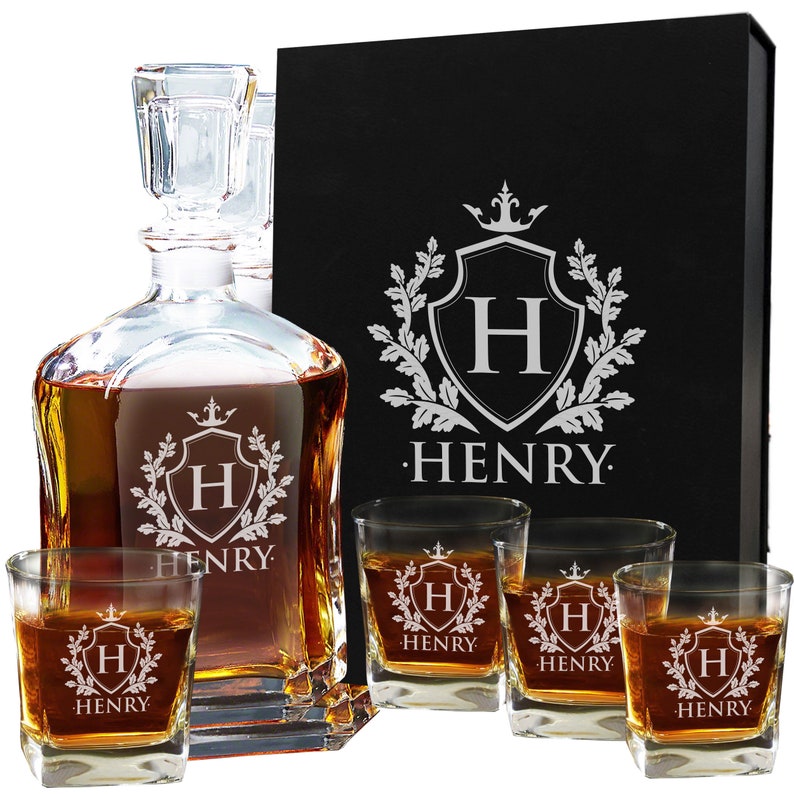 Personalized Whiskey Decanter Set with 4 Whiskey Glasses, Gifts for Groomsmen, Engraved Decanter Set, Scotch Decanter, Liquor Decanter image 7