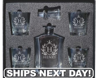 Decanter and Glasses Gift Set - Personalized Decanter with Gift Box - Custom Gift for Whiskey Lover