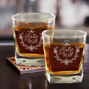 Couples Whiskey Glasses Set of 2, Custom Personalized Anniversary Couples Cocktail Glasses, Couples Mixed Drink Glasses Gift Set of 2
