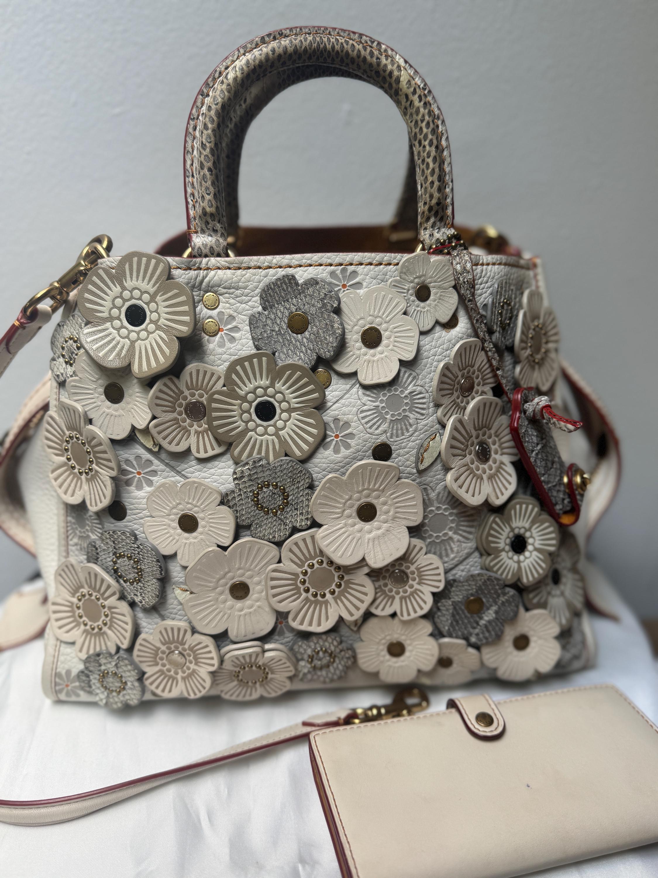 コーチ スネークスキン ローグ バッグ ティーローズ 58964 チョーク