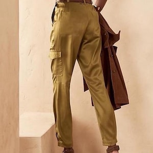 Genuine Silk Olive Green Cargo Pants Size 0 Banana Republic