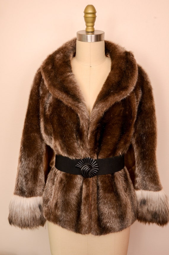 Coat Check! 1960s Vintage Faux Mink Cape Stole Co… - image 2