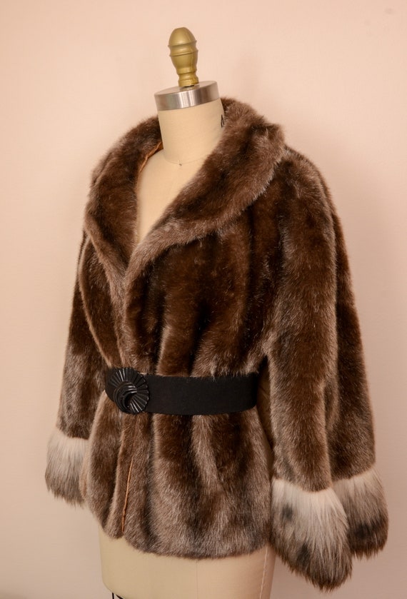 Coat Check! 1960s Vintage Faux Mink Cape Stole Co… - image 4