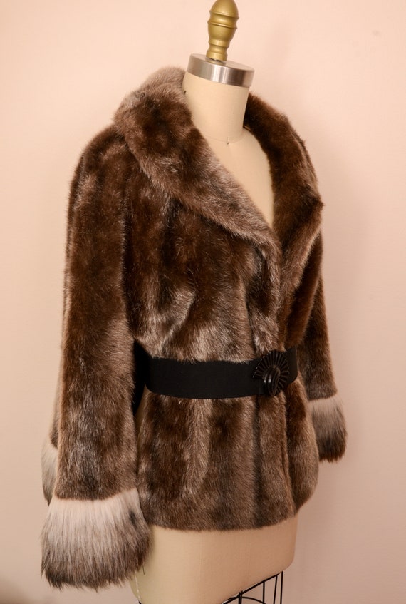 Coat Check! 1960s Vintage Faux Mink Cape Stole Co… - image 5