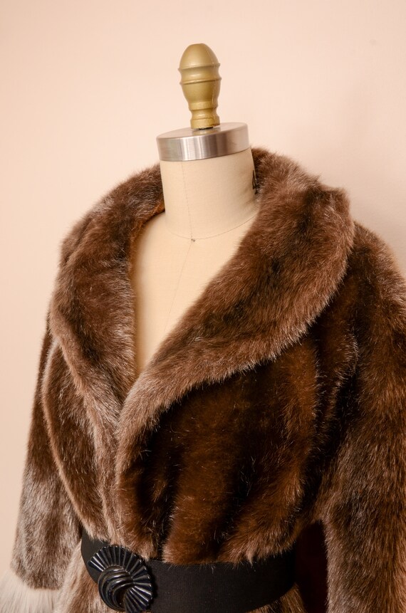 Coat Check! 1960s Vintage Faux Mink Cape Stole Co… - image 3
