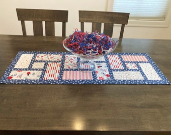 Quilted Table Runner**Patriotic Table Runner**Independence Day**4th of July