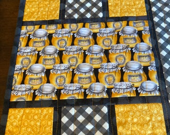 Quilted Table Runner**Bees and Honey**Honey Pots