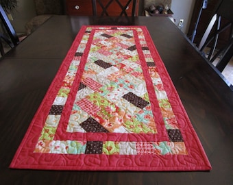 Quilted Spring Table Runner**Quilted Table Runner**Spring Patchwork Table Runner**Housewarming Gift**Mother's Day