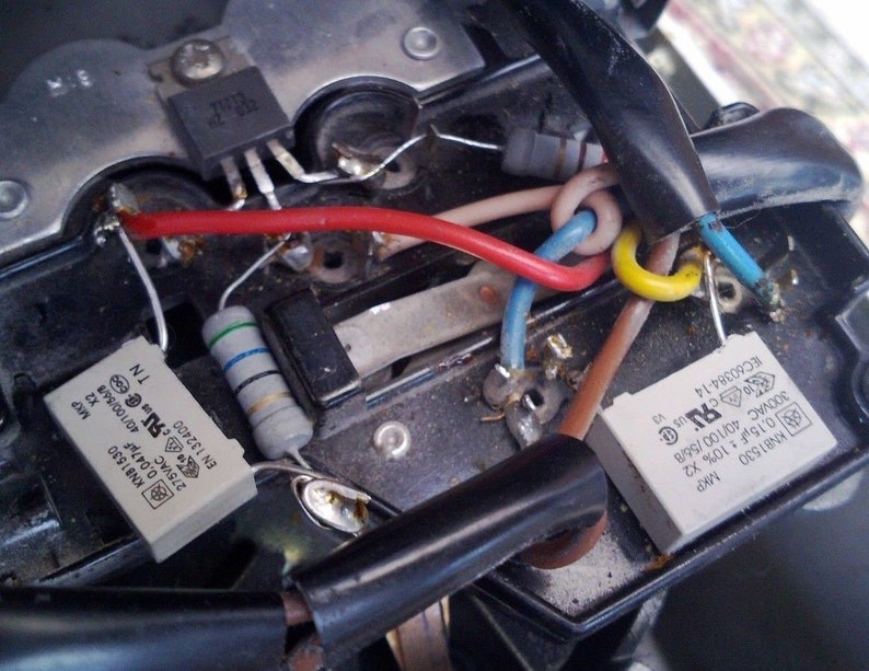 Kenwood Chef A901 Repair Kit Capacitors, Resistors, Triac & Guide to Fix Mixer image 4