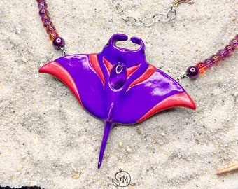Amethyst Glow Manta - Merfolk Necklace with gorgeous handsculpted Manta Ray & Amethyst Cabochon - OOAK