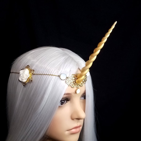 Golden Unicorn of the White Rose Briar - Tiara mit handgefertigtem Horn