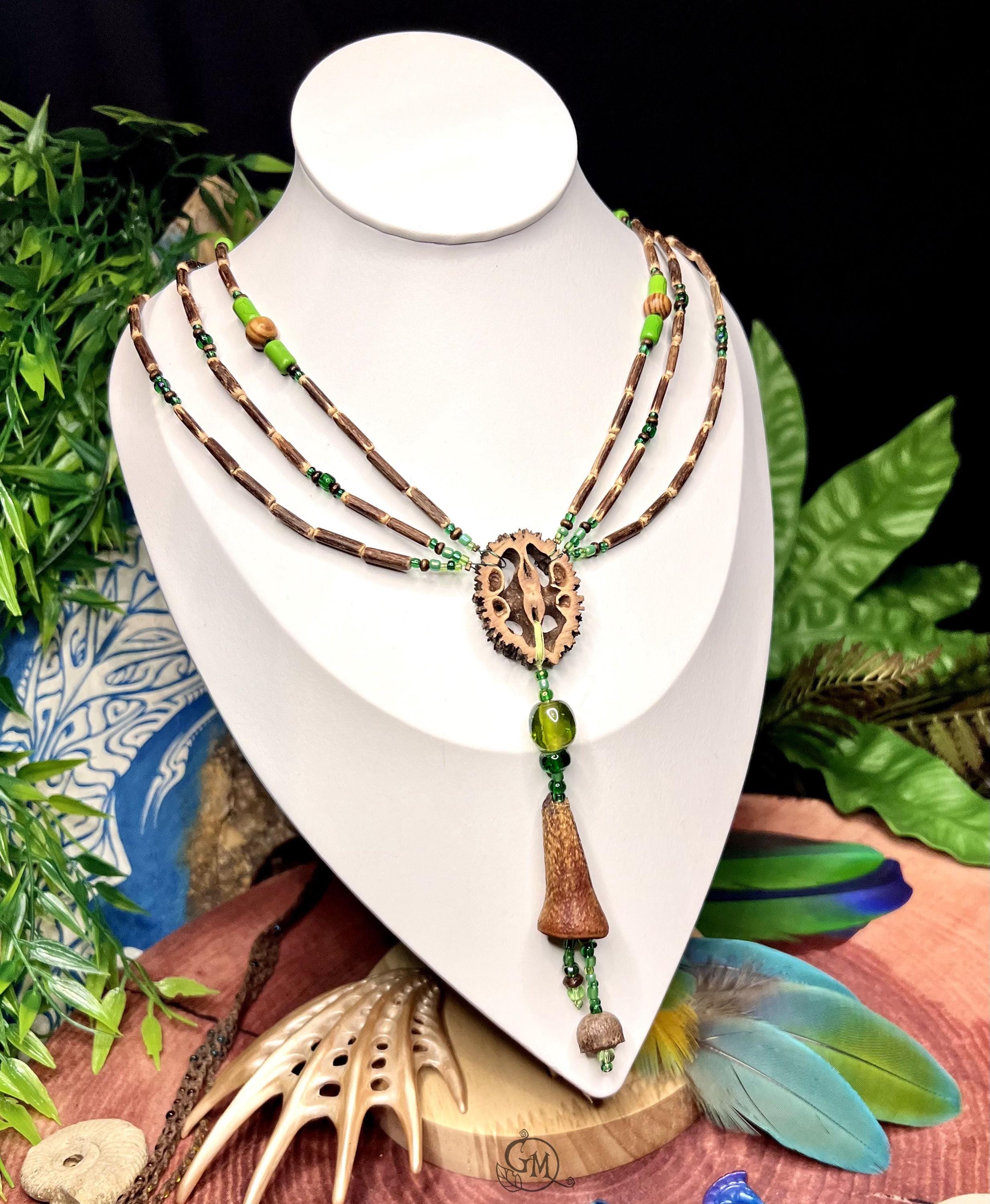 Avalaya Collana Lunga In Corde Di Cotone Nero Con Perline Geometriche In Legno – Toni Verde Acqua, Oliva, Blu – 80cm Regolabile