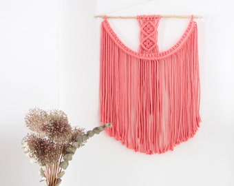Boho wall hanging gift, Macramé wall hanging, Macrame tapestry, Boho Wall Hanging, Bohemian decor, Boho Decor, Hippie decor, Pink macrame