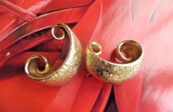 1950's Napier Amos Parrish Earrings So RARE Curly… - image 2