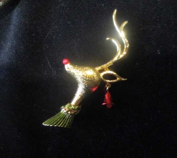 Affectionate MYLU Rudolph Reindeer Pin Giving Chr… - image 7