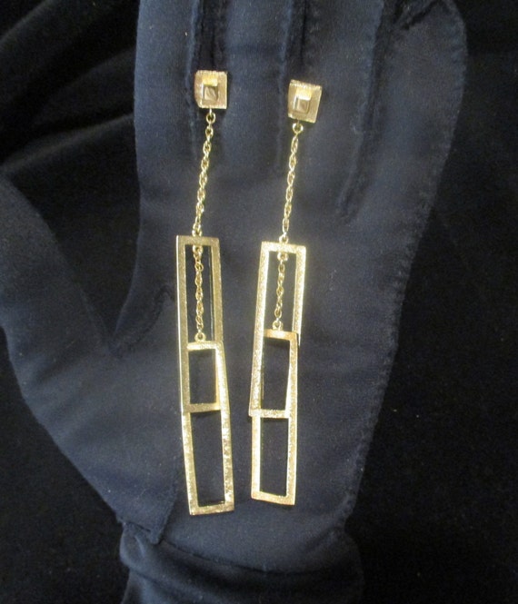 TRIFARI Ear Gear Earrings 4.5" RARE ICONIC Movin … - image 2