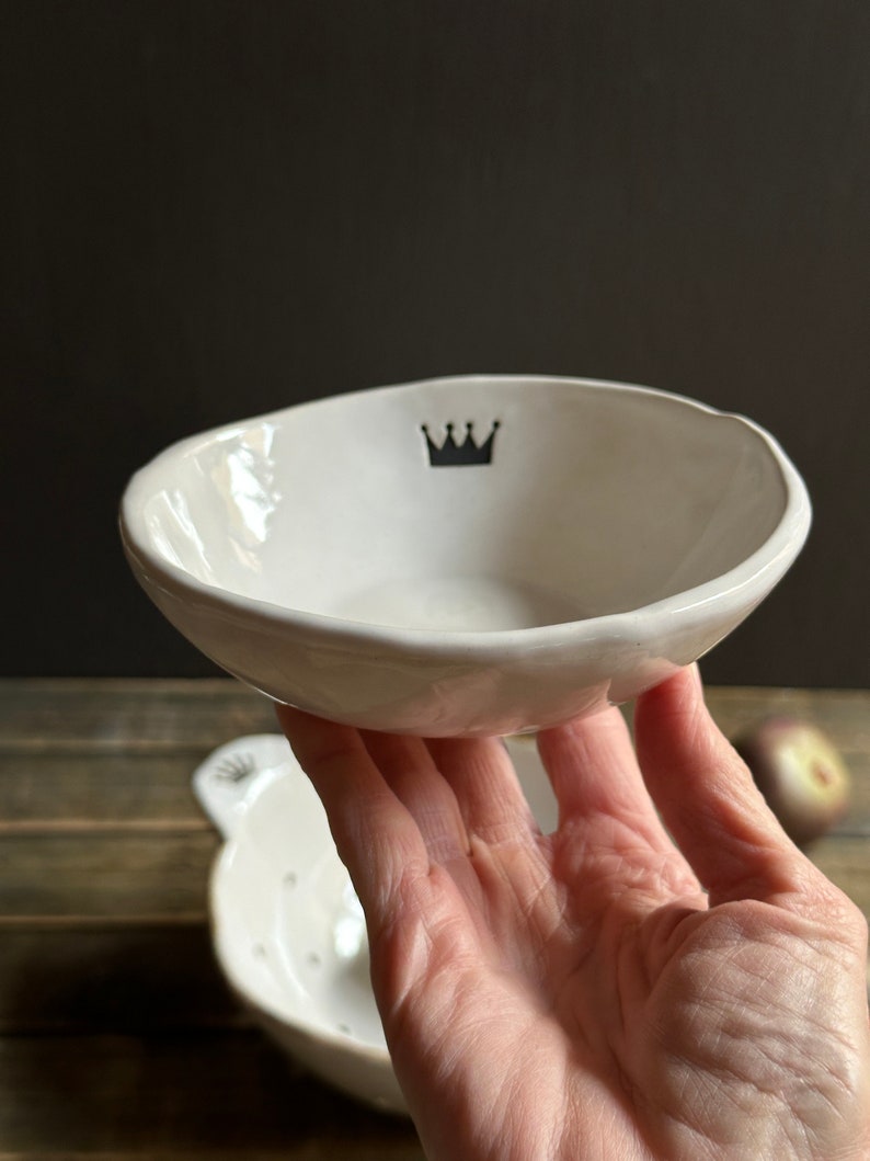 Crown berry bowl and snack bowl housewarming gift handcrafted ceramic fruit bowl for queen lover Crown Collection crown decor handmade bowl image 9