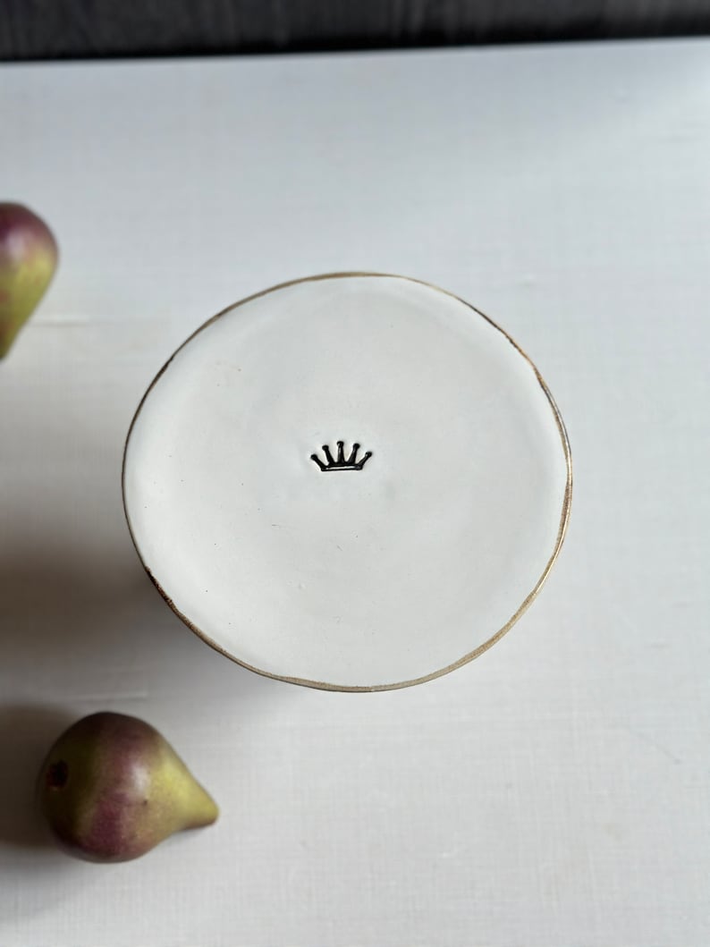 Mini pedestal cake stand with crown engraving mini-cake pedestal plate gift for her coffeetime handmade ceramic queen lover cupcake stand image 8