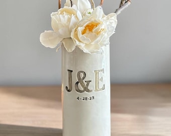 Personalized Anniversary Vase, Custom Wedding Gift, Initials or Year Ceramic Vase, Couple Gift, 9th Anniversary Pottery, Housewarming Gift