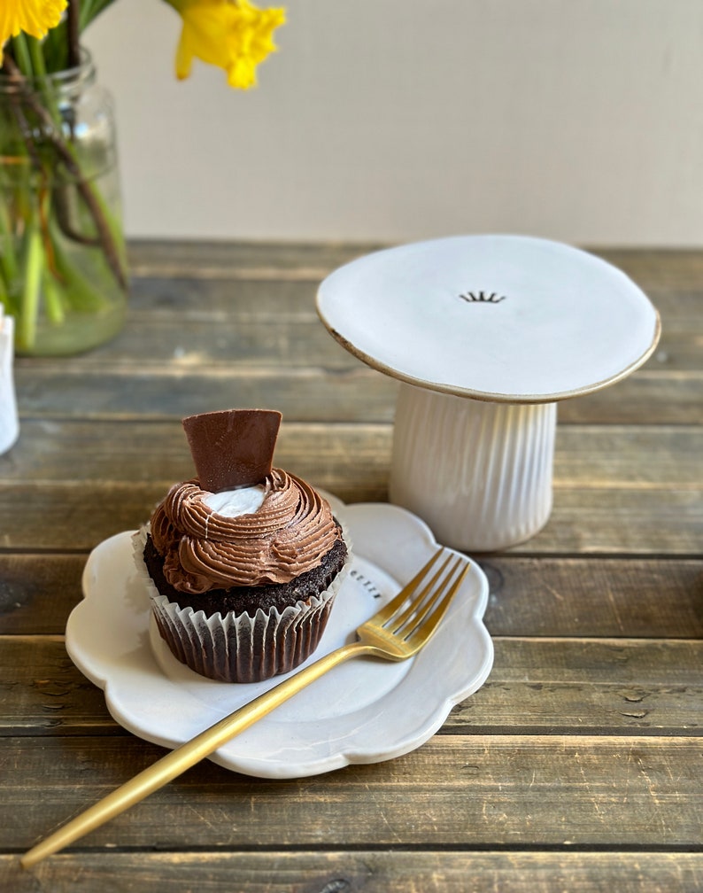 Mini pedestal cake stand with crown engraving mini-cake pedestal plate gift for her coffeetime handmade ceramic queen lover cupcake stand image 7