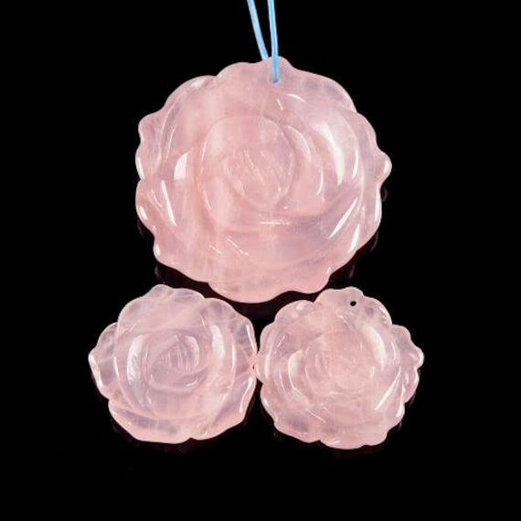 G0869 Carved Rose Quartz Flower Pendant 