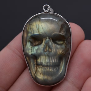 U4006 36mm Golden labradorite carved skull pendant focal bead