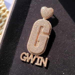 Colgantes apilados con letras heladas, cadena con nombre personalizada, collar con nombre personalizado con fianza en forma de corazón, collar personalizado, regalos para ella, joyas personalizadas