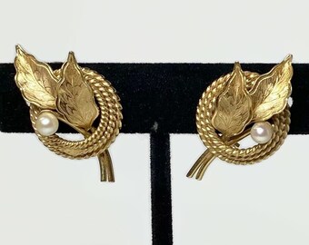 Vintage 12K GF Pearl & Leaf Earrings Mid Century Clip On Earrings- Wells Jewelry Company