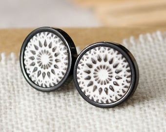 Stud Earrings - Mandala Bohemian Stud Earrings White Black - Stainless Steel