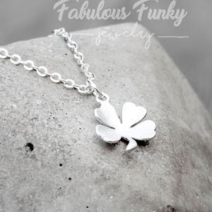 Good luck - clover leaf necklace in silver